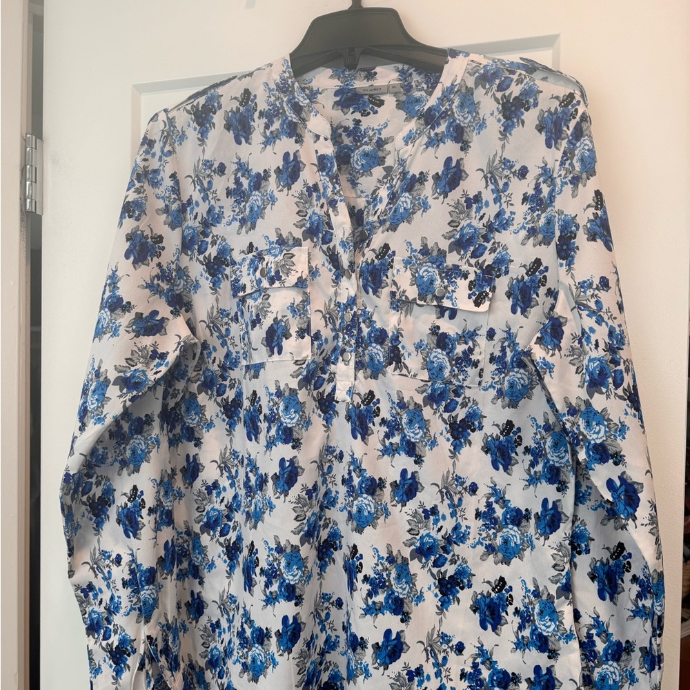 Zudio floral top with buttons Large/extra large excellent condition never worn